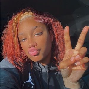 Meet your Posher, Jana